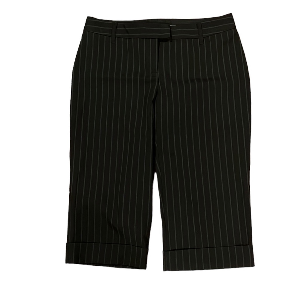 Express Editor Black Pinstripe Cropped Pants Size 6